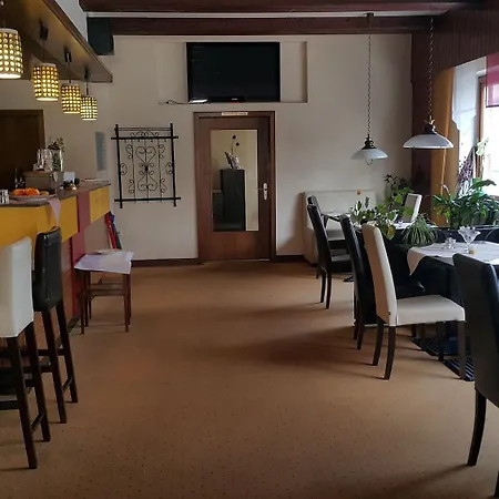 兰德宫瓦肯多夫酒店 3*